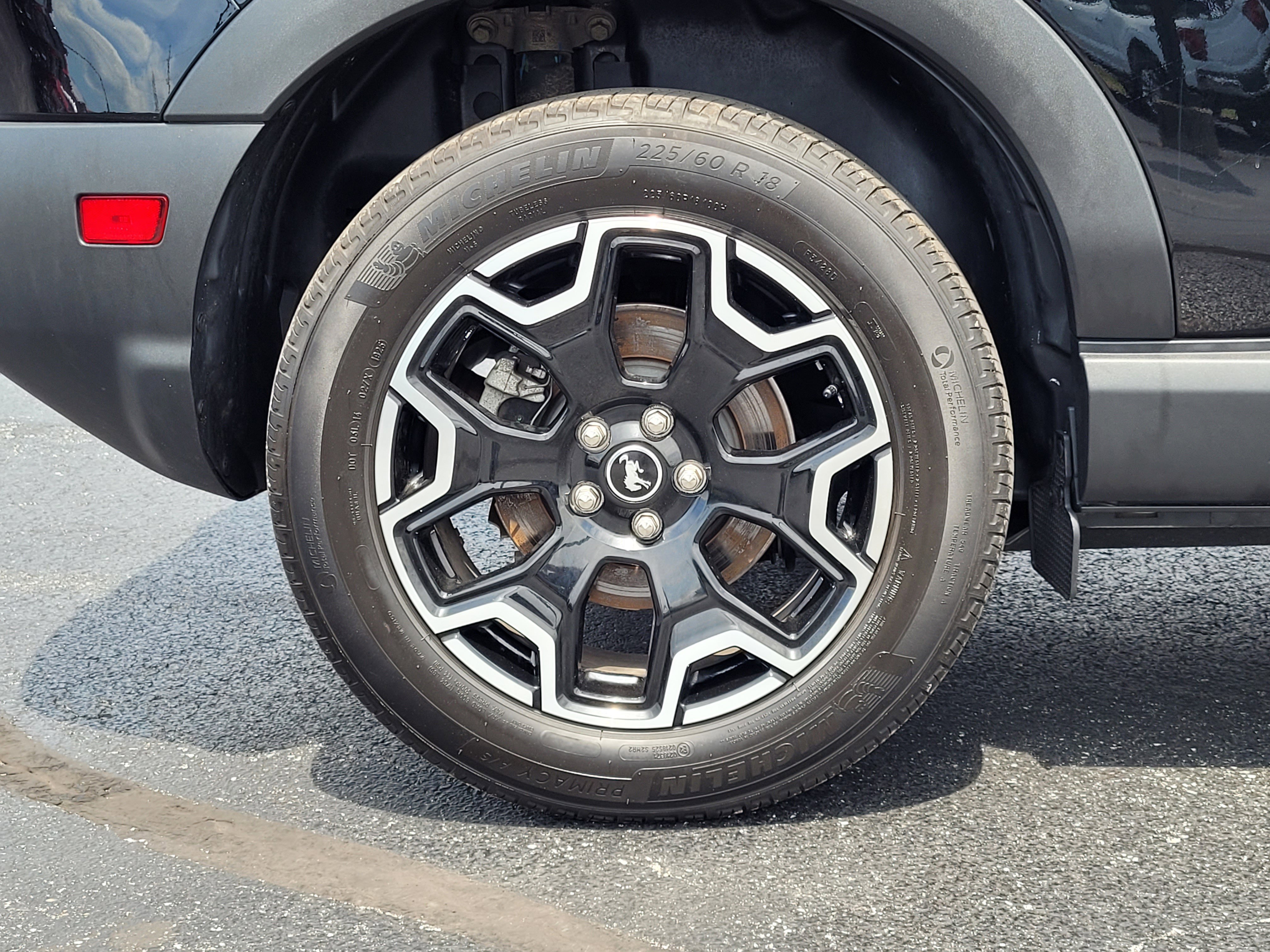 Certified 2025 Ford Bronco Sport Outer Banks w/ Outer Banks Tech Package+ AWD/4WD image 11