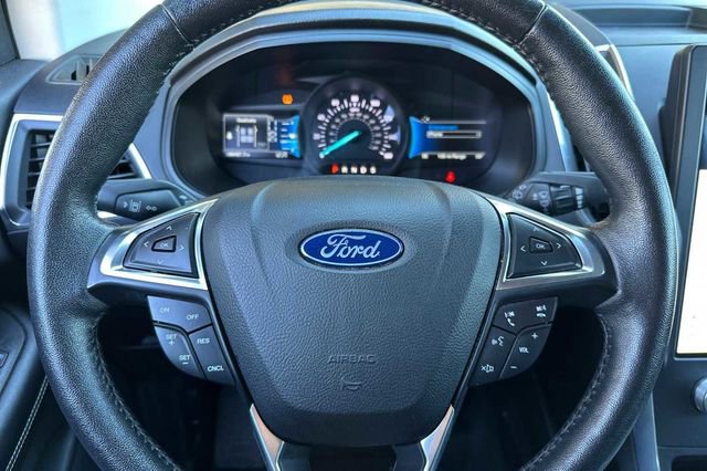 Certified 2022 Ford Edge Titanium image 21