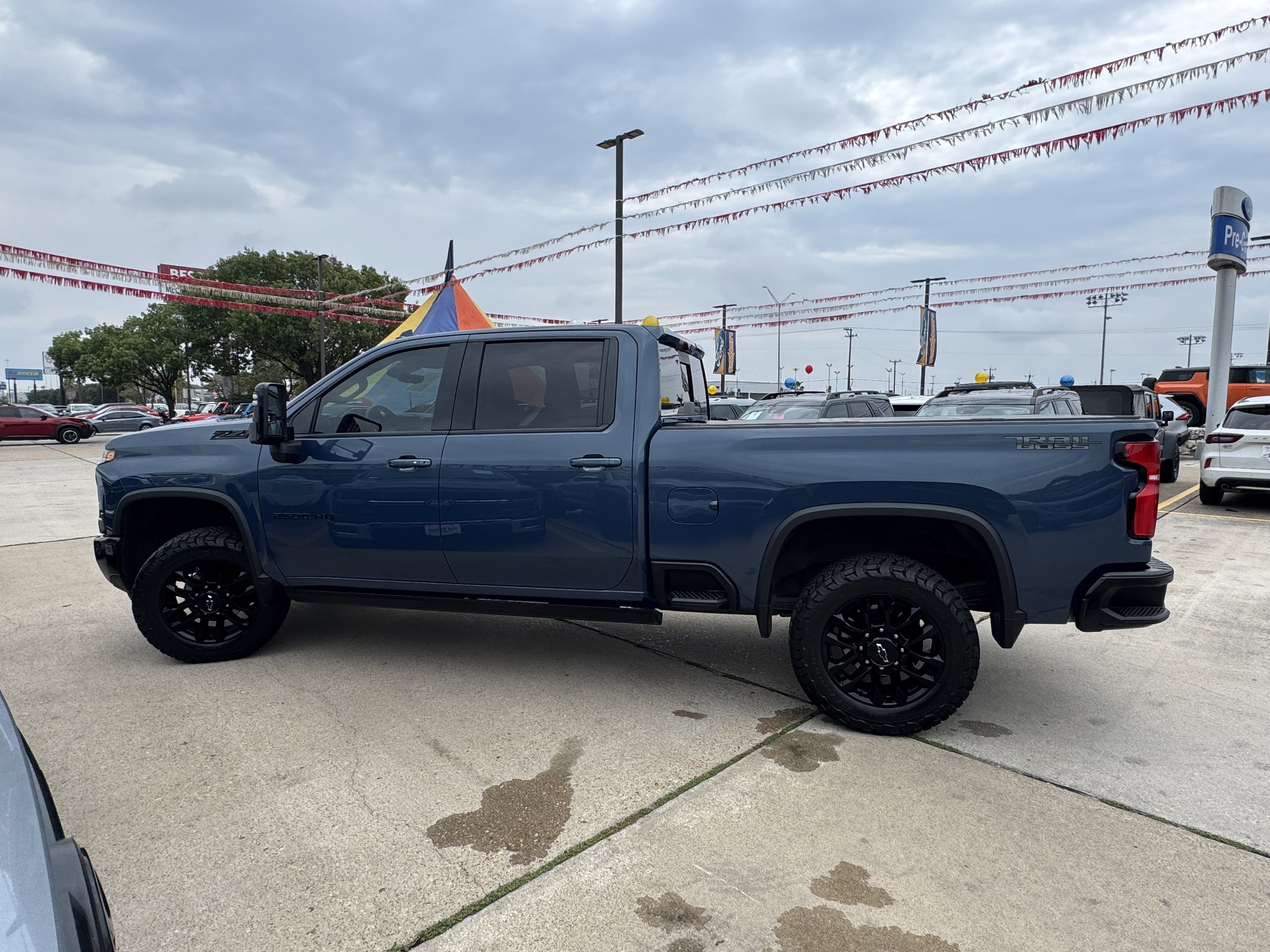 Used 2025 Chevrolet Silverado 2500 LTZ w/ LTZ Plus Package image 14