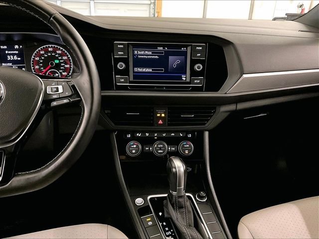 Used 2019 Volkswagen Jetta R-Line FWD image 6