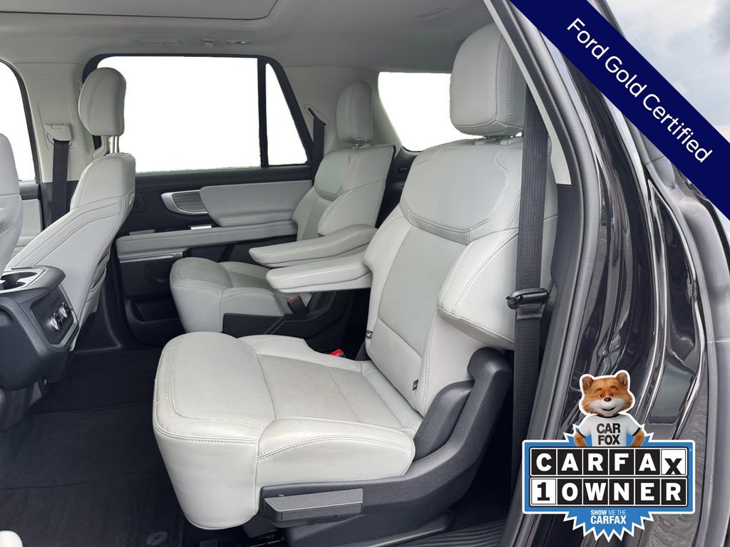 Certified 2025 Ford Expedition Max Platinum w/ Driver's Package AWD/4WD image 18