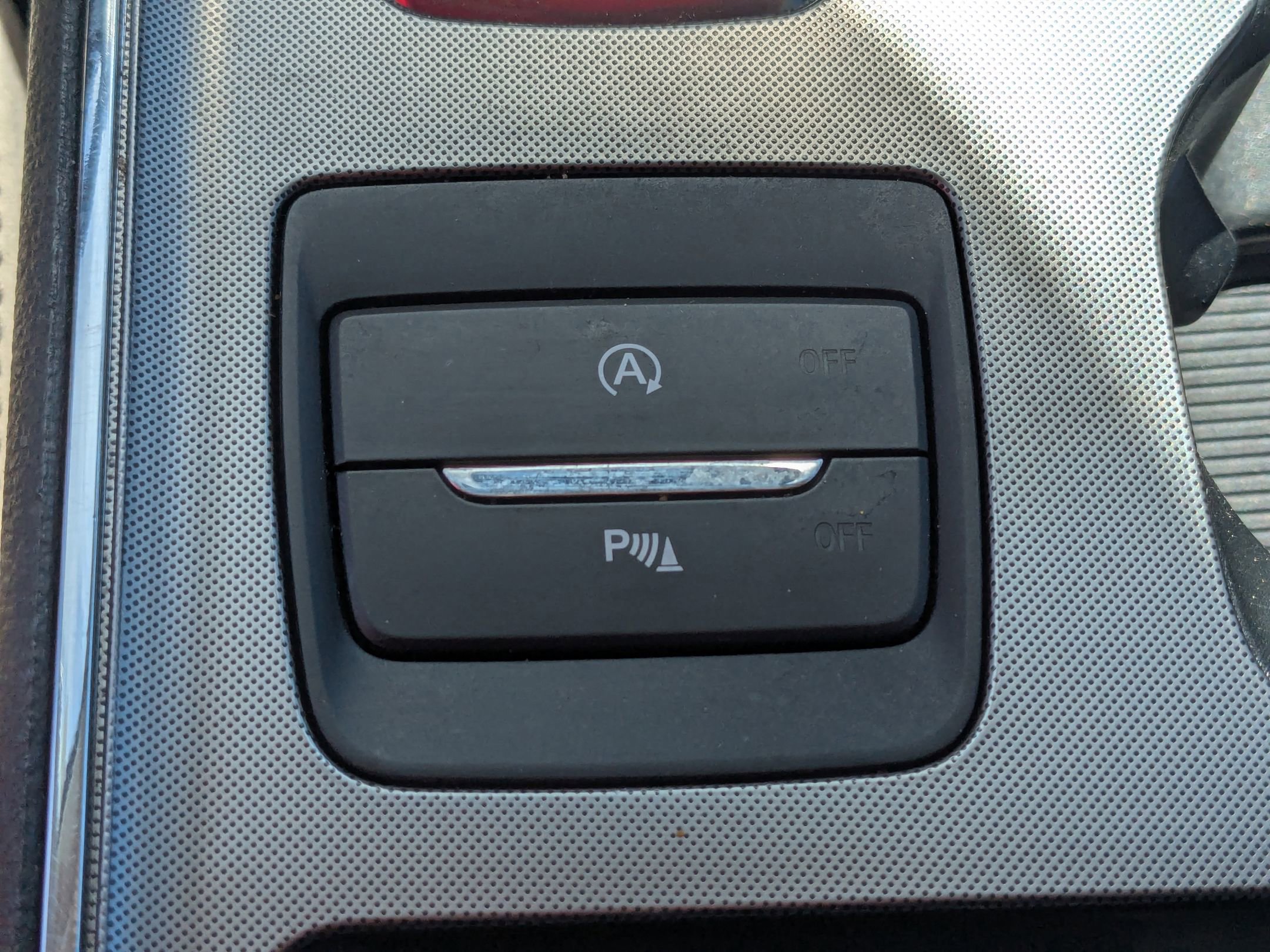 Certified 2023 Ford Edge Titanium image 30