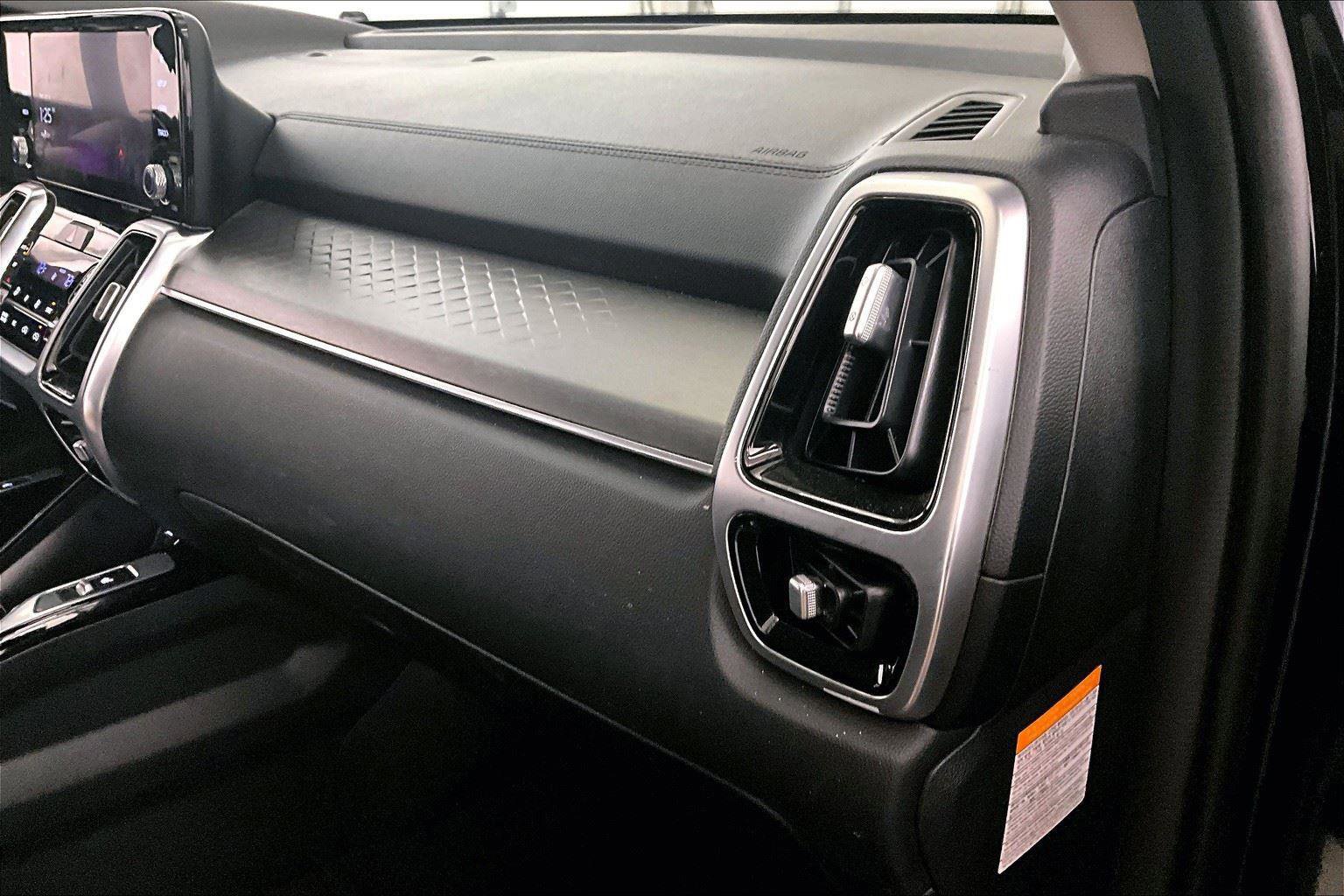 Used 2022 Kia Sorento SX image 15