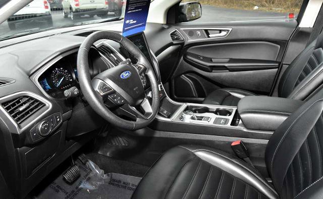 Certified 2022 Ford Edge SEL w/ Convenience Package AWD/4WD image 16