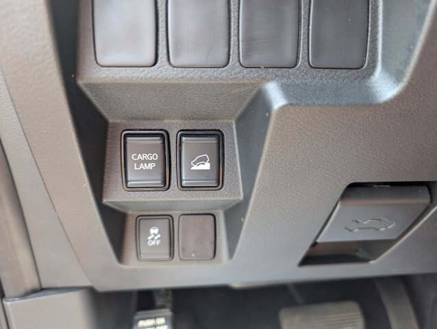 Used 2024 Nissan Frontier SV AWD/4WD image 24