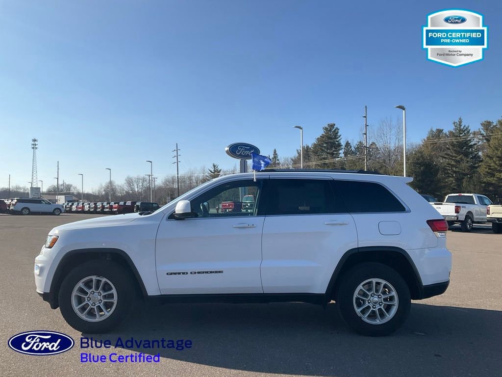 Used 2020 Jeep Grand Cherokee Laredo image 3