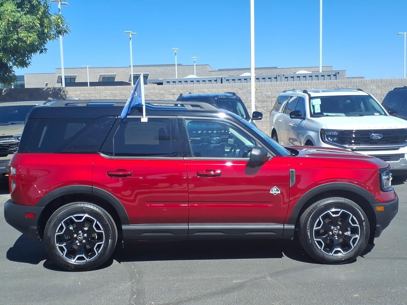 Certified 2025 Ford Bronco Sport Outer Banks w/ Outer Banks Tech Package+ AWD/4WD image 6