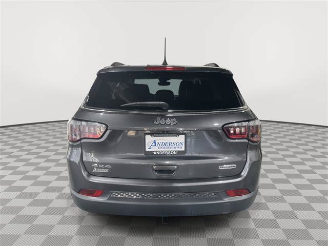 Used 2022 Jeep Compass Latitude AWD/4WD image 8