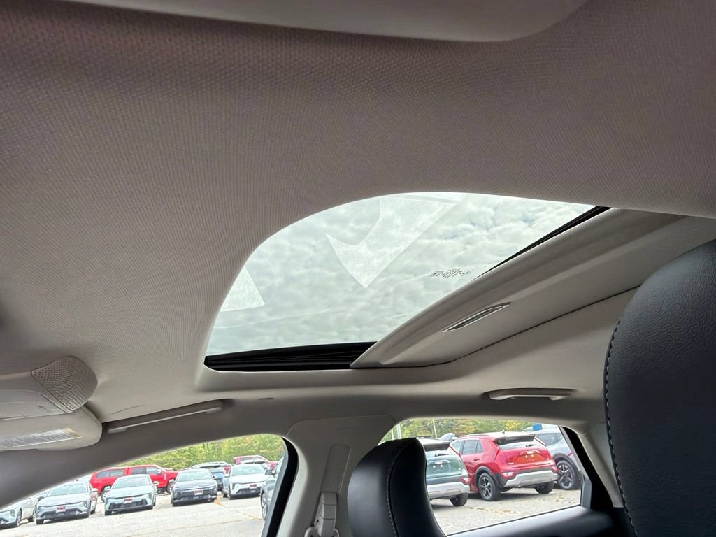 Certified 2019 Ford Fusion Energi Titanium FWD image 19