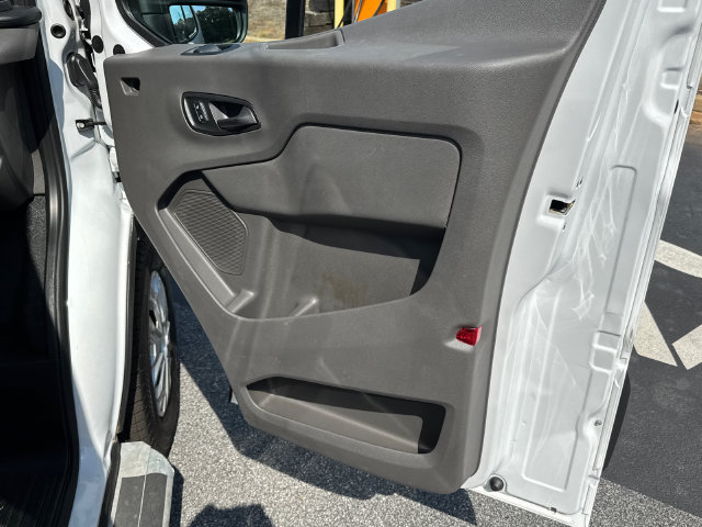 Certified 2025 Ford Transit 250 Low Roof w/ Exterior Upgrade Package RWD image 16