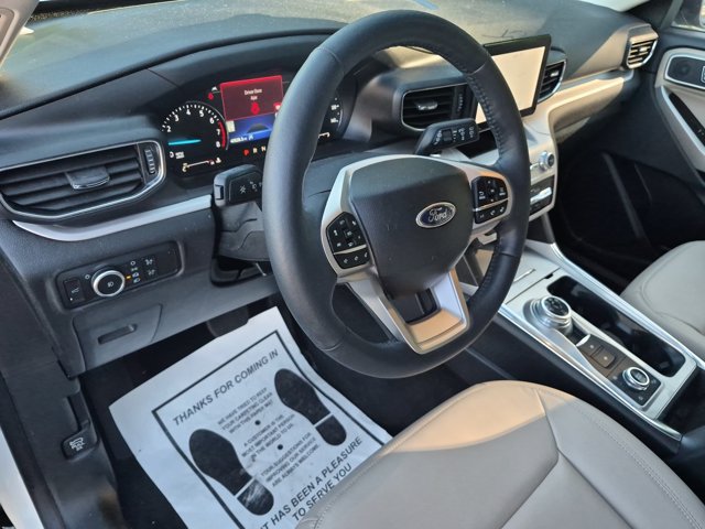 Certified 2023 Ford Explorer XLT w/ Equipment Group 202A AWD/4WD image 17