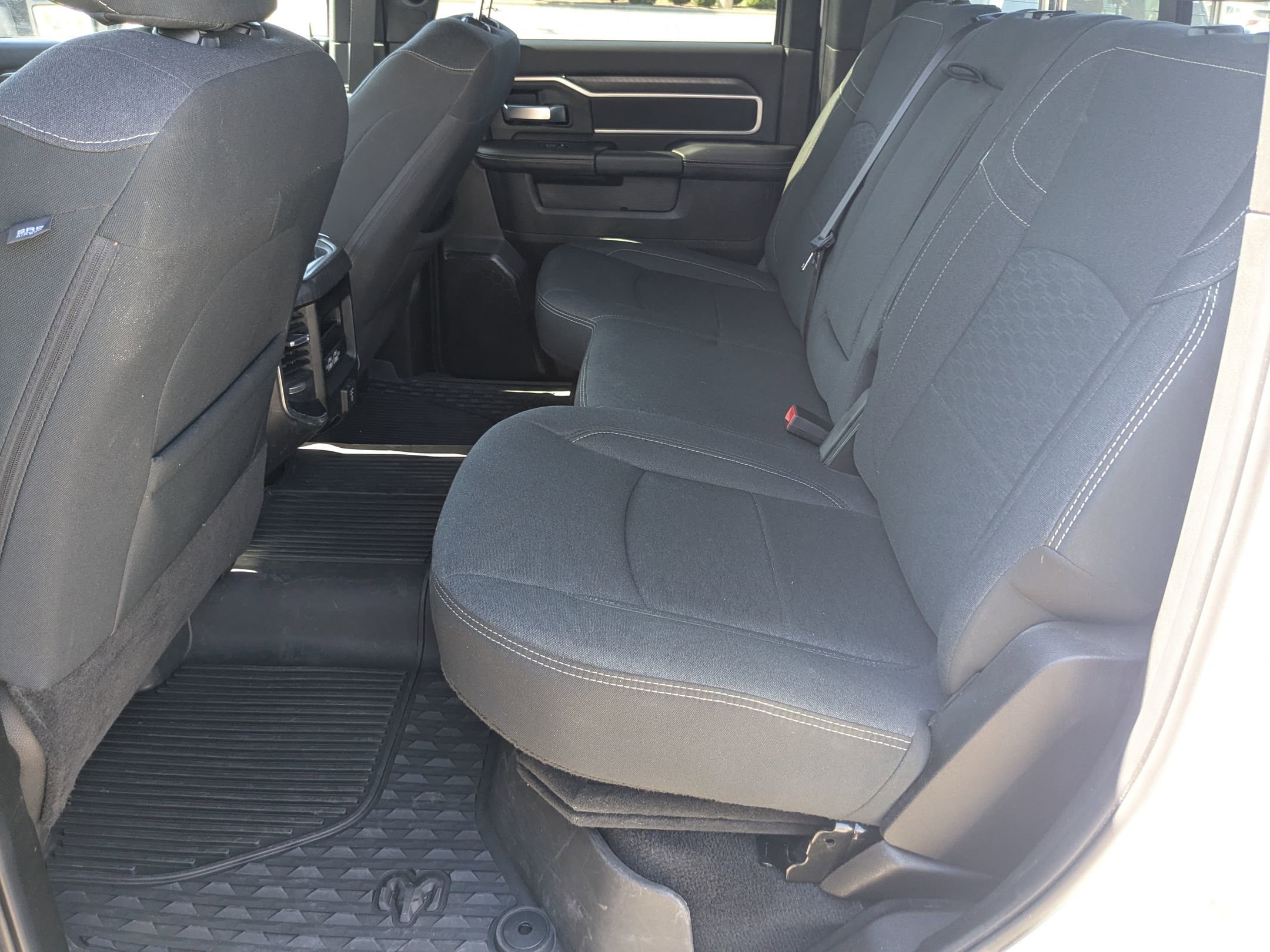 Used 2025 RAM 3500 Big Horn AWD/4WD image 33