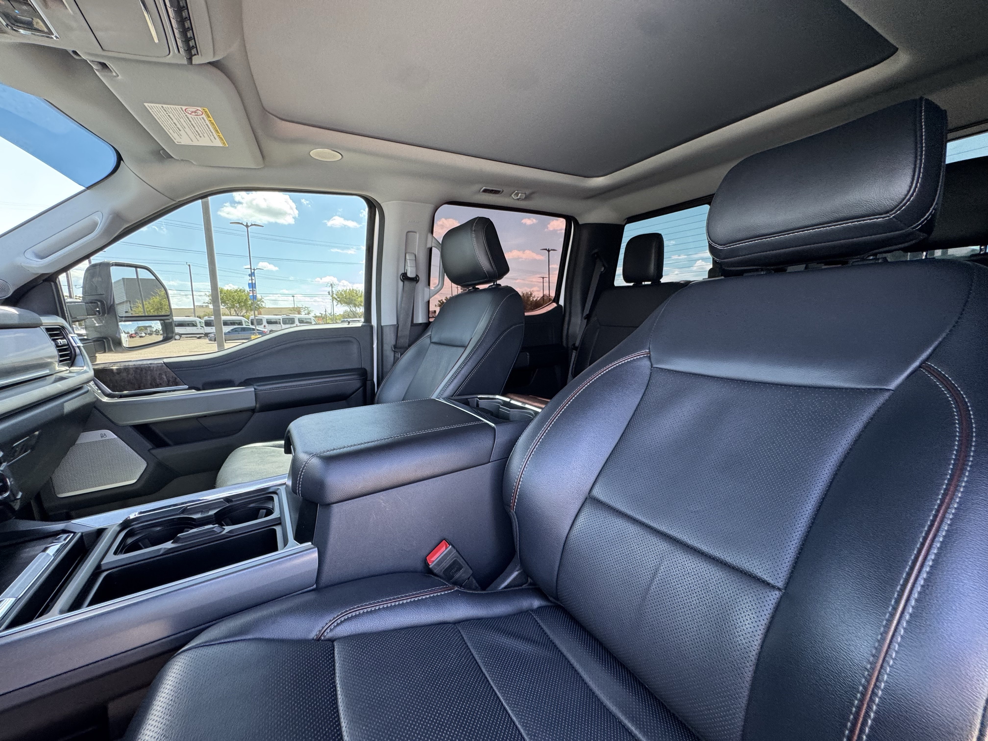 Certified 2024 Ford F250 Lariat w/ Lariat Ultimate Package AWD/4WD image 23
