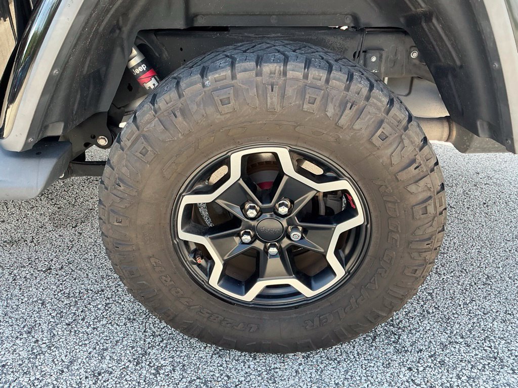 Used 2020 Jeep Gladiator Rubicon AWD/4WD image 24