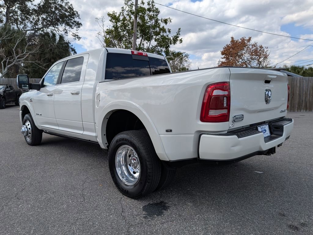 Used 2023 RAM 3500 Limited image 4