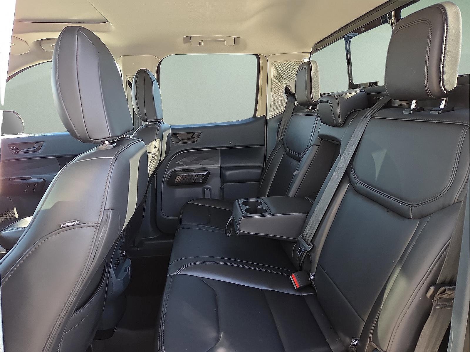 Certified 2025 Ford Maverick Lariat w/ Black Appearance Package image 10