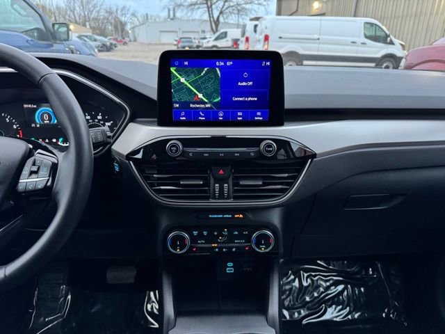 Certified 2022 Ford Escape SE w/ SE Sport Appearance Package AWD/4WD image 7