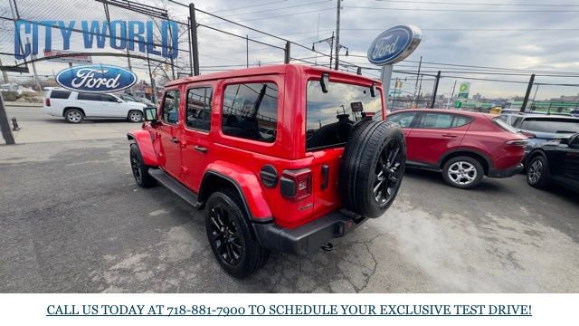 Used 2025 Jeep Wrangler Sahara 4xe image 3