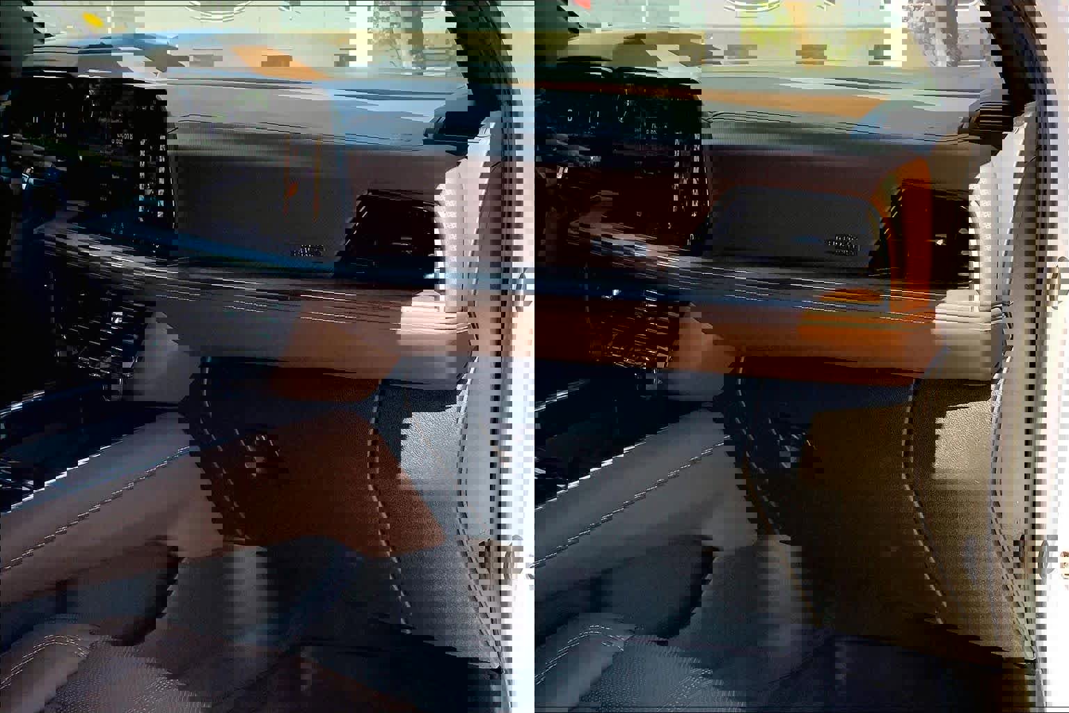 Used 2025 Chevrolet Tahoe High Country image 19