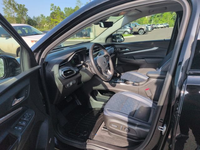 Used 2022 Chevrolet Bolt EUV Premier w/ Sun & Sound Package FWD image 28