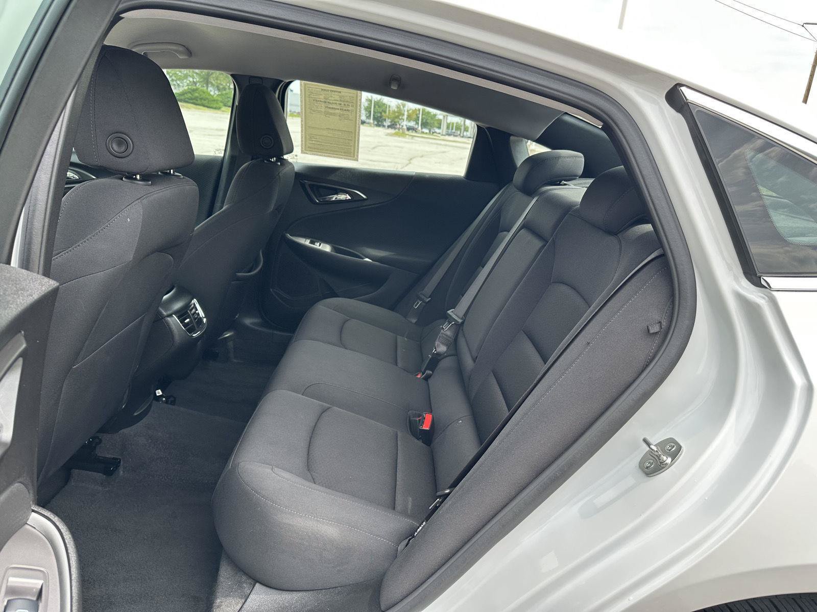 Used 2025 Chevrolet Malibu LT FWD image 20