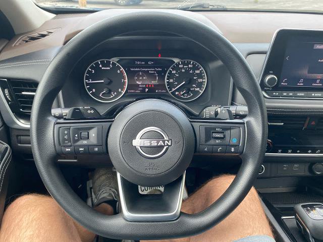 Used 2022 Nissan Rogue SV AWD/4WD image 18