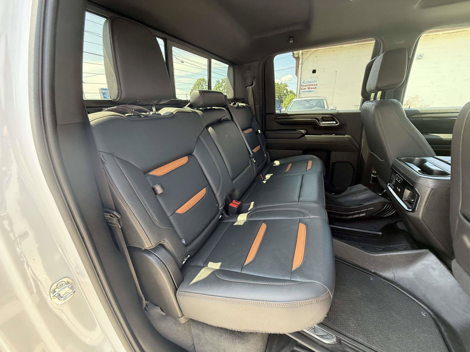 Used 2024 GMC Sierra 2500 AT4 w/ AT4 Premium Plus Package AWD/4WD image 28