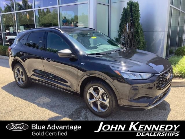 Certified 2023 Ford Escape ST-Line w/ Tech Pack #1 AWD/4WD image 1