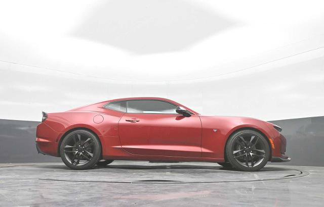 Used 2020 Chevrolet Camaro LT w/ 1LE Track Performance Package RWD image 30