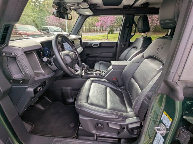 Certified 2025 Ford Bronco Badlands AWD/4WD image 17