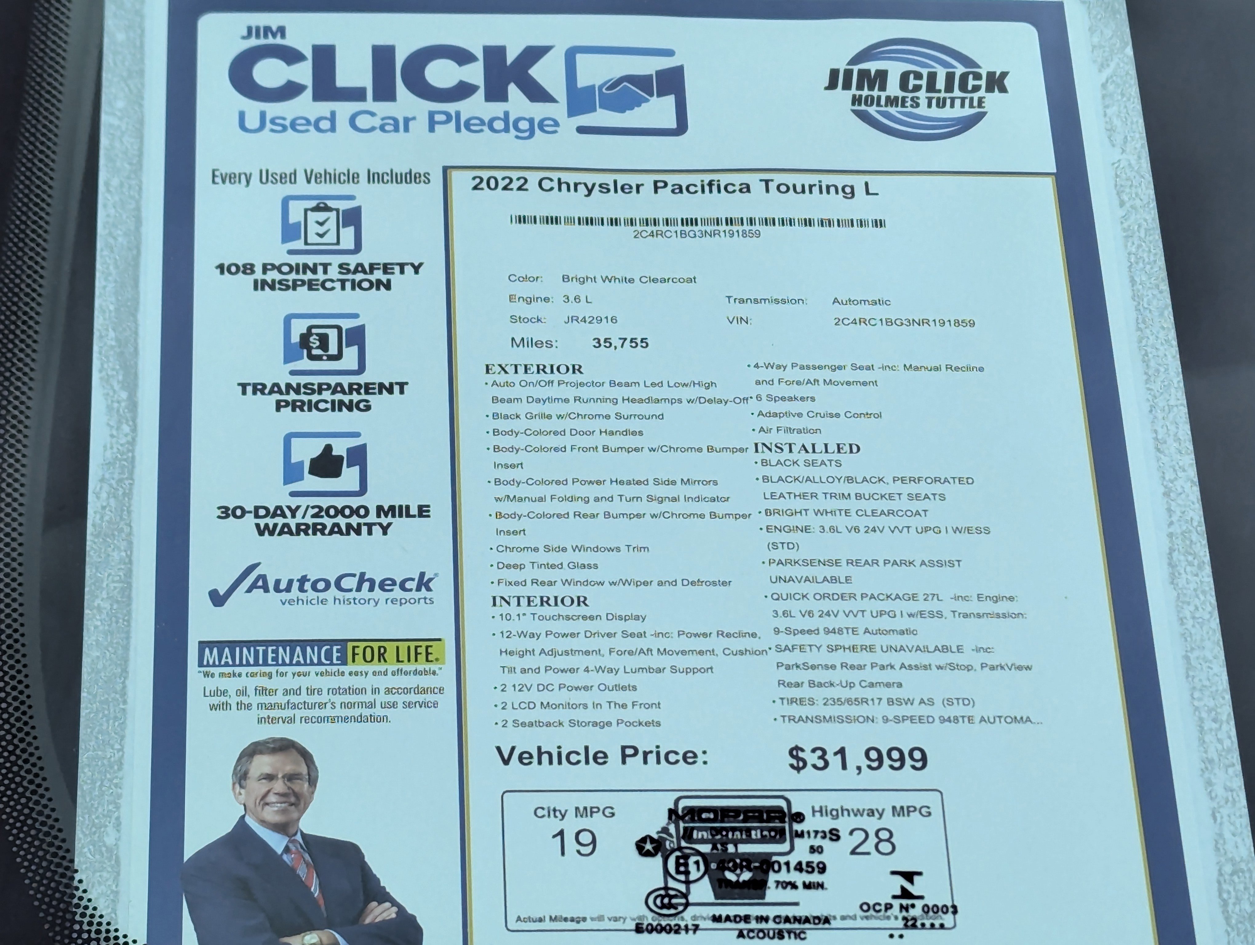 Used 2022 Chrysler Pacifica Touring-L image 13