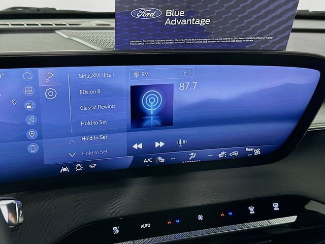 Used 2025 Buick Enclave Preferred FWD image 21