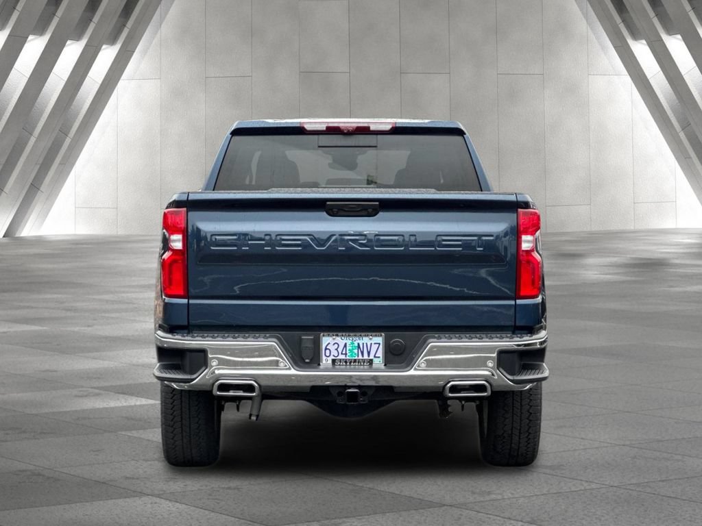 Used 2022 Chevrolet Silverado 1500 LTZ w/ Technology Package AWD/4WD image 4