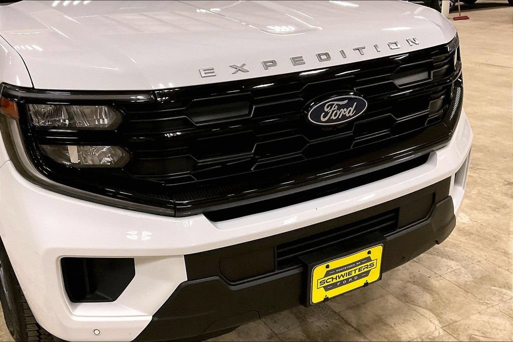 Certified 2025 Ford Expedition Active AWD/4WD image 30