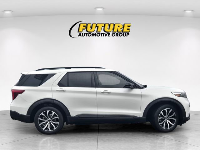 Certified 2020 Ford Explorer ST w/ Premium Technology Package AWD/4WD image 3