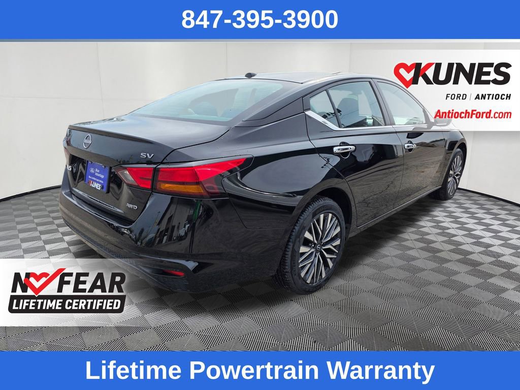 Used 2024 Nissan Altima 2.5 SV AWD/4WD image 6