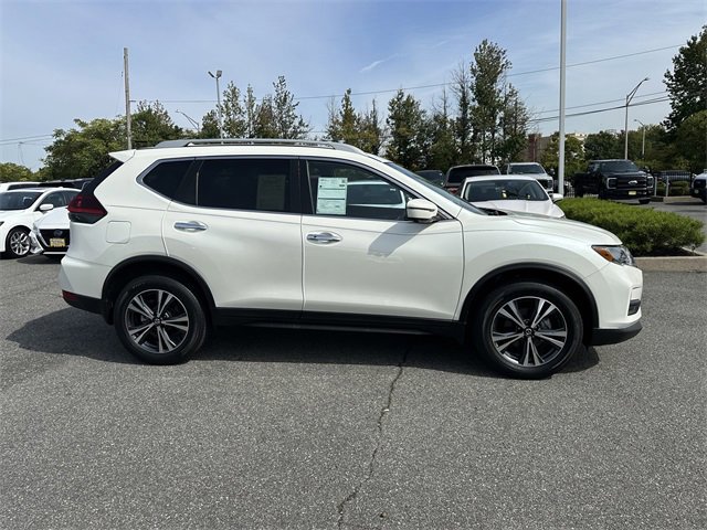 Used 2019 Nissan Rogue SV w/ Premium Package image 6