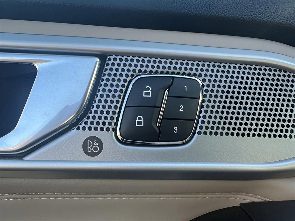 Certified 2020 Ford Explorer Limited image 21