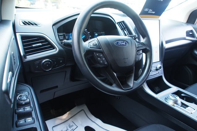 Certified 2022 Ford Edge SE w/ Black Appearance Package AWD/4WD image 15