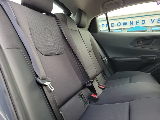 Used 2024 Toyota Prius LE FWD image 17