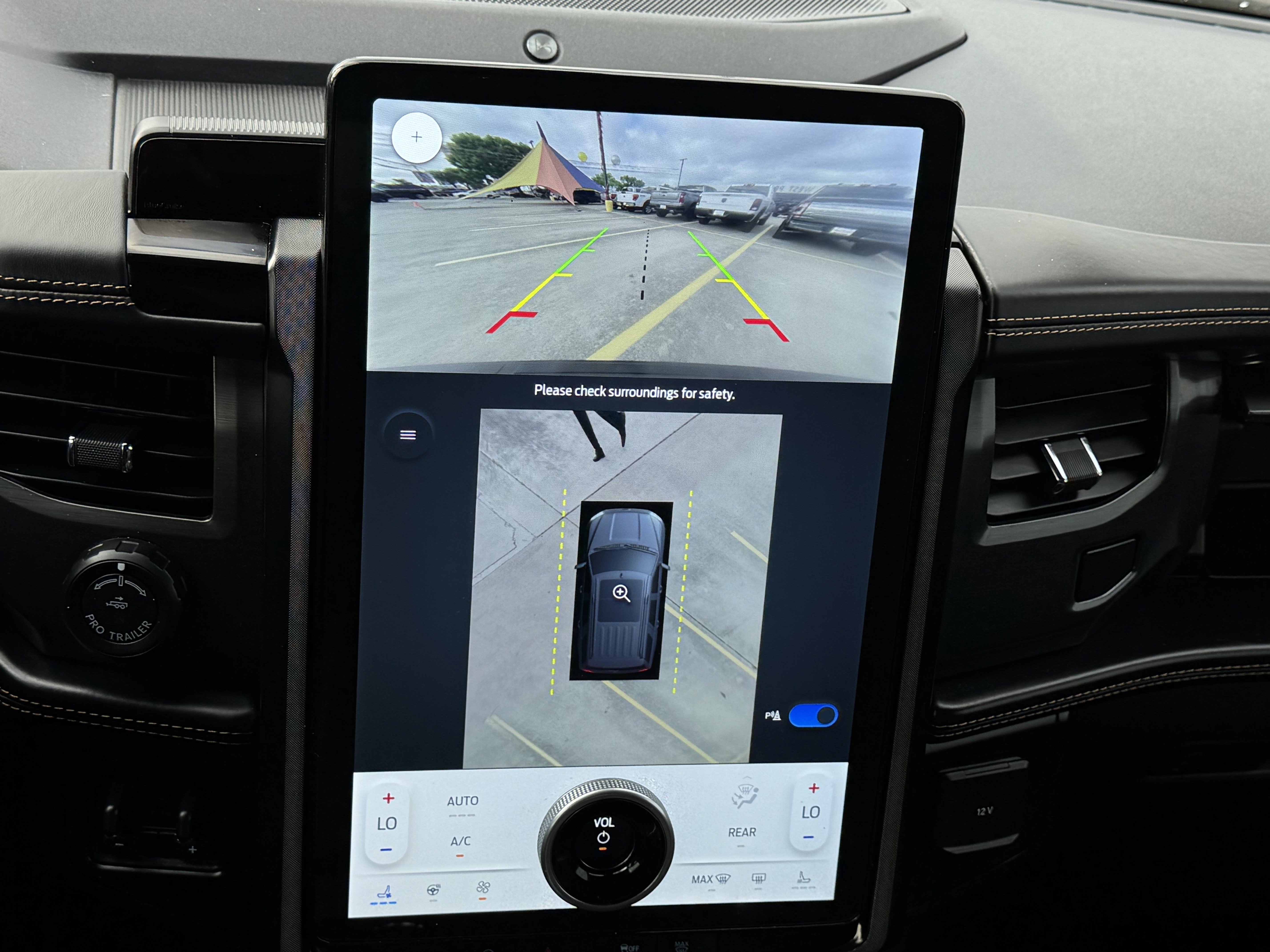 Certified 2023 Ford Expedition Platinum image 31