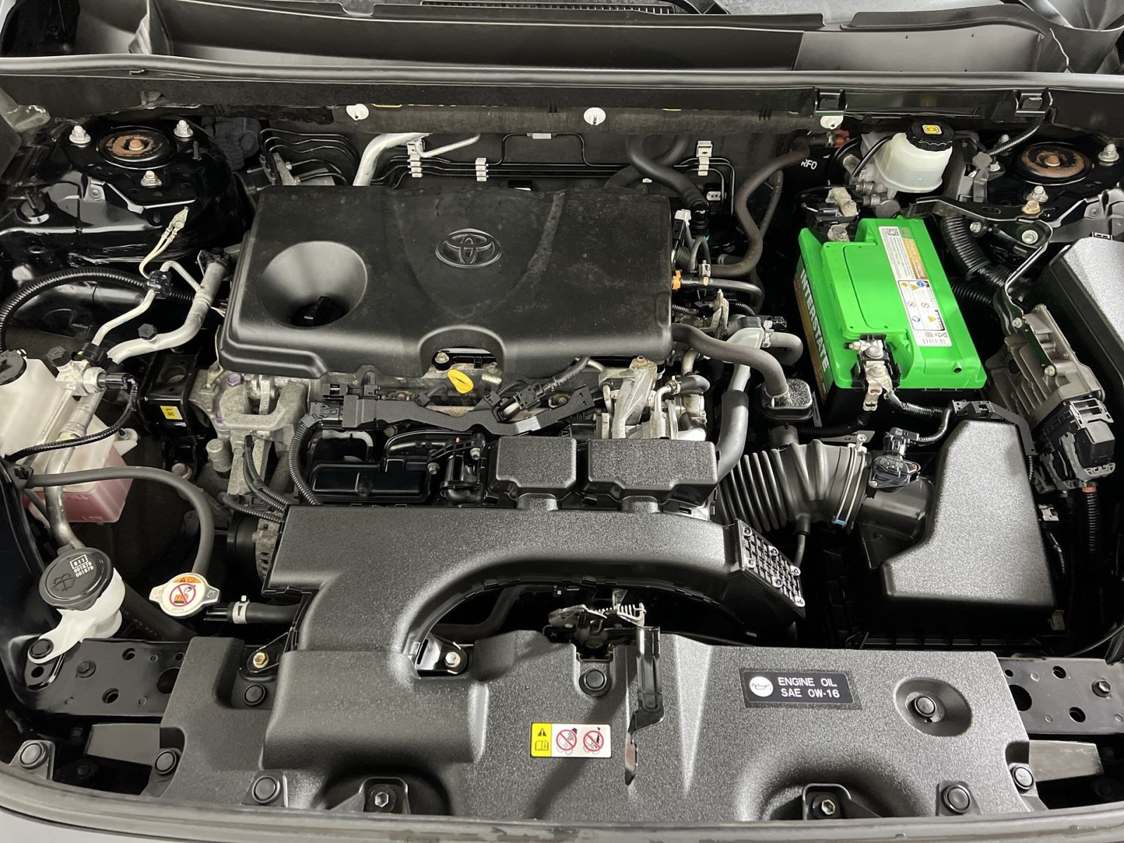 Used 2019 Toyota RAV4 LE w/ All Weather Liner Package AWD/4WD image 26