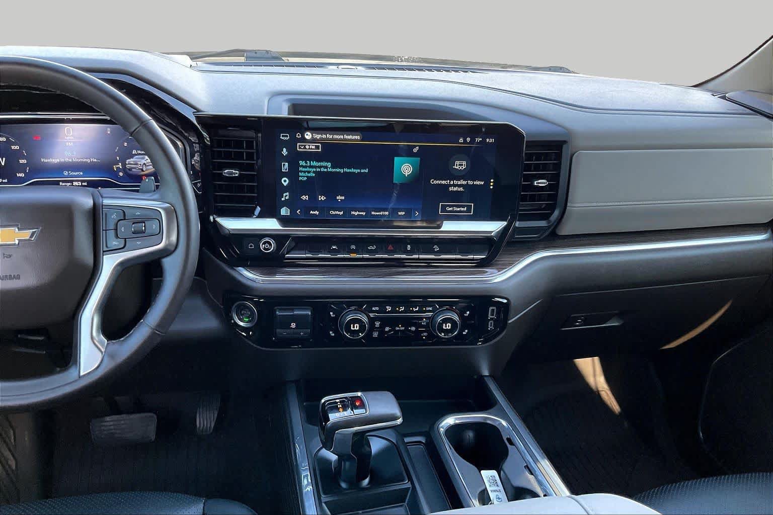 Used 2025 Chevrolet Silverado 1500 LT AWD/4WD image 7