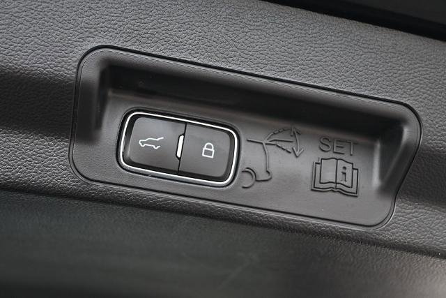 Certified 2023 Ford Explorer XLT w/ Equipment Group 202A image 13