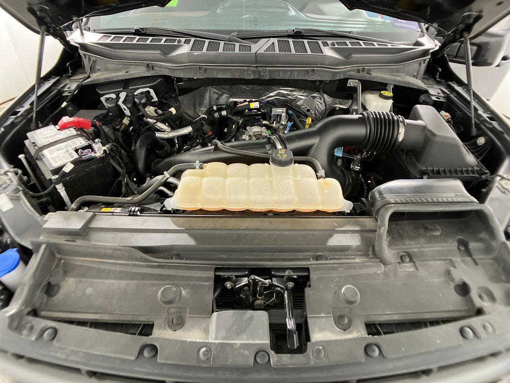 Certified 2022 Ford F150 Lariat w/ Equipment Group 502A High image 33