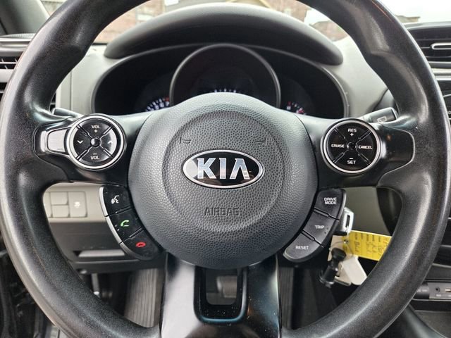 Used 2017 Kia Soul + FWD image 20