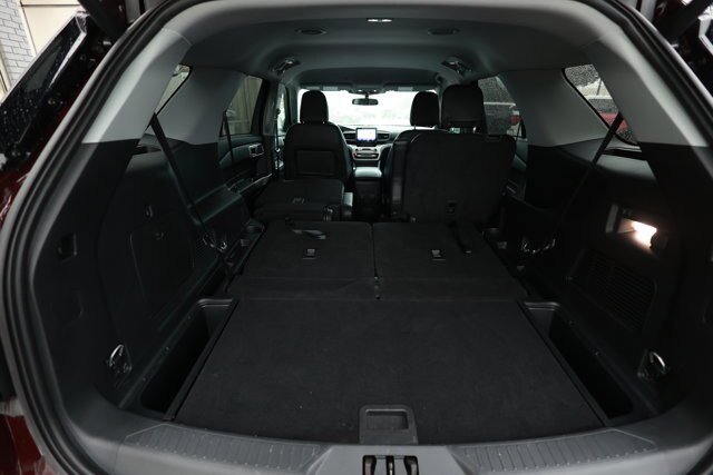 Certified 2023 Ford Explorer XLT w/ Equipment Group 202A AWD/4WD image 8