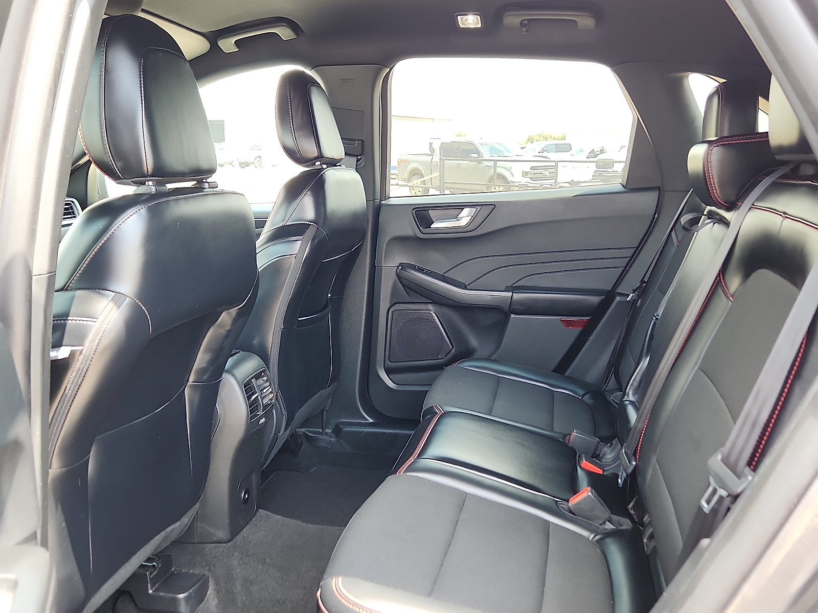 Certified 2025 Ford Escape ST-Line FWD image 9