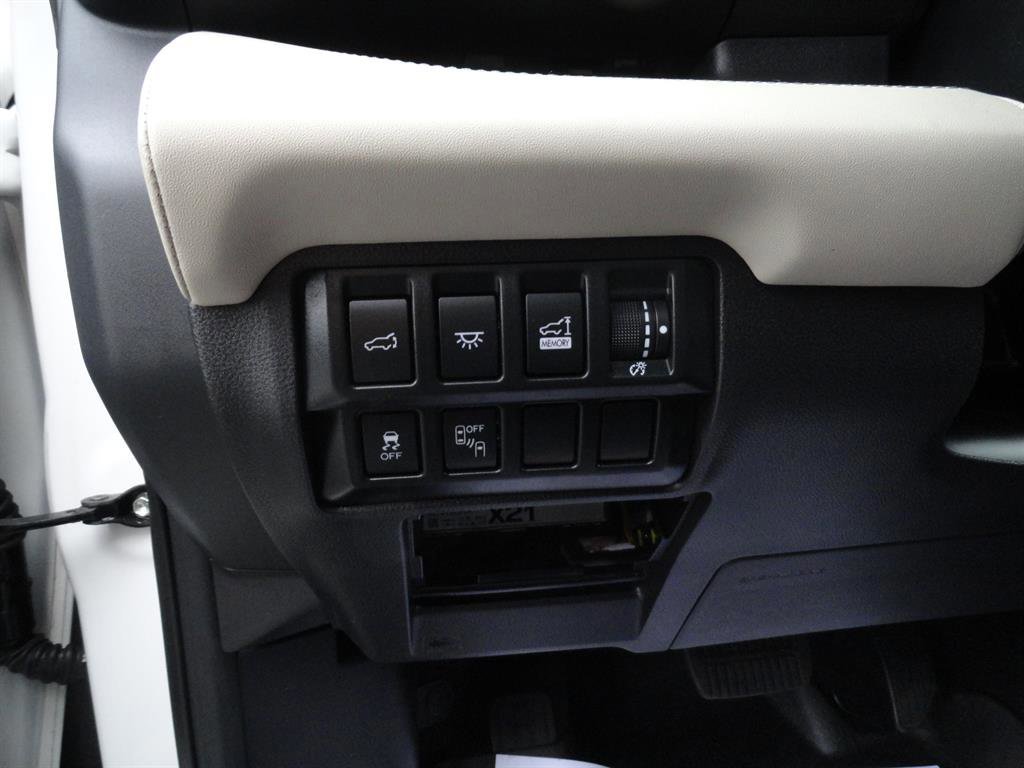 Used 2020 Subaru Ascent Limited w/ Technology Package image 11