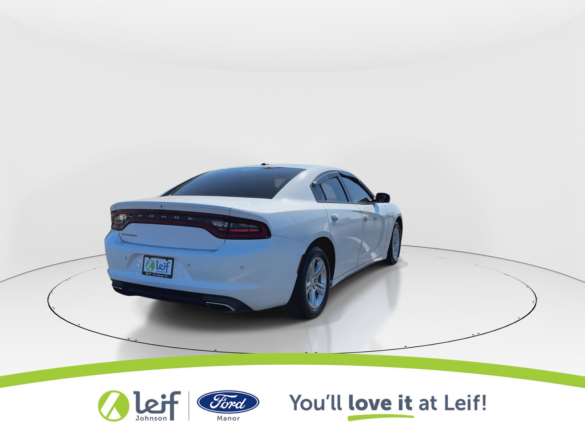 Used 2021 Dodge Charger SXT image 4